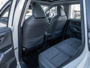 Внедорожник Toyota RAV4 2025 года, 4200000 рублей, Ставрополь