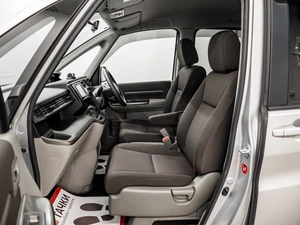 Минивэн Honda Stepwgn 2019 года, 1750000 рублей, Красноярск