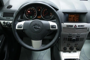 Хетчбэк Opel Astra 2008 года, 638000 рублей, Солонцы