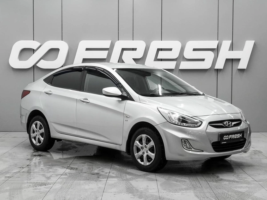 Седан Hyundai Solaris 2013 года, 650000 рублей, Ростов-на-Дону