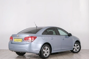 Седан Chevrolet Cruze 2010 года, 639000 рублей, Красноярск