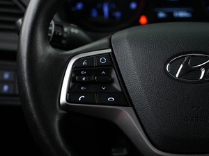 Седан Hyundai Solaris 2021 года, 1694444 рублей, Москва
