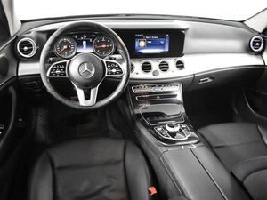 Седан Mercedes-benz E-класс 2019 года, 2132900 рублей, Казань