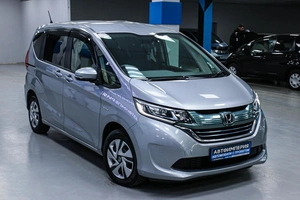 Минивэн Honda Freed 2017 года, 1428000 рублей, Солонцы