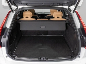 Внедорожник Volvo XC60 2018 года, 4570000 рублей, Тюмень