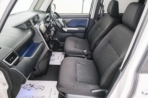 Минивэн Toyota Roomy 2017 года, 1039000 рублей, Красноярск