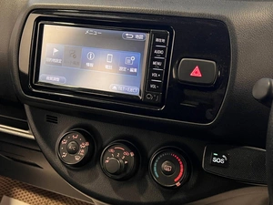 Хетчбэк Toyota Vitz 2018 года, 949000 рублей, Красноярск