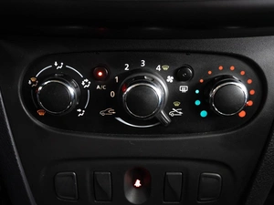 Седан Renault Logan Stepway 2020 года, 1199000 рублей, Краснодар