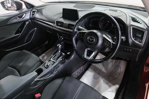 Хетчбэк Mazda Axela 2017 года, 1549000 рублей, Новокузнецк