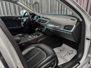 Седан Audi A6 2015 года, 1790000 рублей, Красноярск