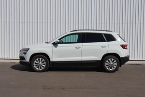Внедорожник Skoda Karoq 2020 года, 2230000 рублей, Брянск