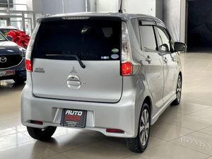 Хетчбэк Mitsubishi EK Custom 2013 года, 587000 рублей, Солонцы