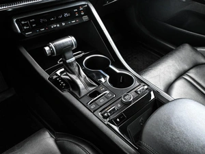 Седан Kia K5 2021 года, 2299000 рублей, Кирилловка