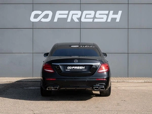 Седан Mercedes-benz E-класс 2018 года, 2800000 рублей, Краснодар