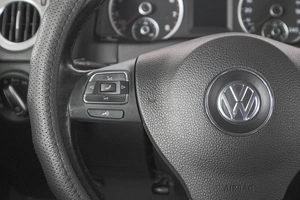 Внедорожник Volkswagen Tiguan 2010 года, 1099000 рублей, Кемерово
