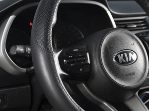 Хетчбэк Kia Rio X 2020 года, 1630000 рублей, Омск