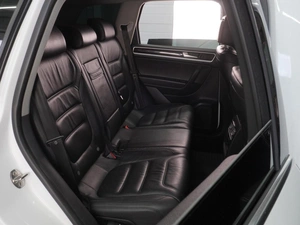 Внедорожник Volkswagen Touareg 2013 года, 2499000 рублей, Воронеж