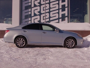 Седан Lexus ES 2011 года, 1650000 рублей, Владимир