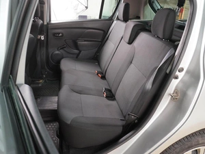 Хетчбэк Renault Sandero 2016 года, 844000 рублей, Воронеж