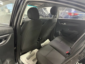 Седан Kia Rio 2019 года, 1030000 рублей, Ачинск