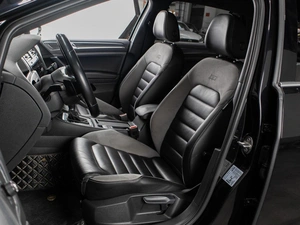 Хетчбэк Volkswagen Golf 2019 года, 1999000 рублей, Тюмень