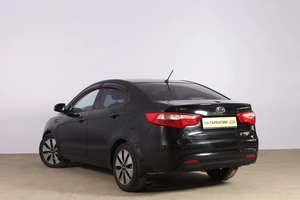 Седан Kia Rio 2012 года, 899000 рублей, Новосибирск