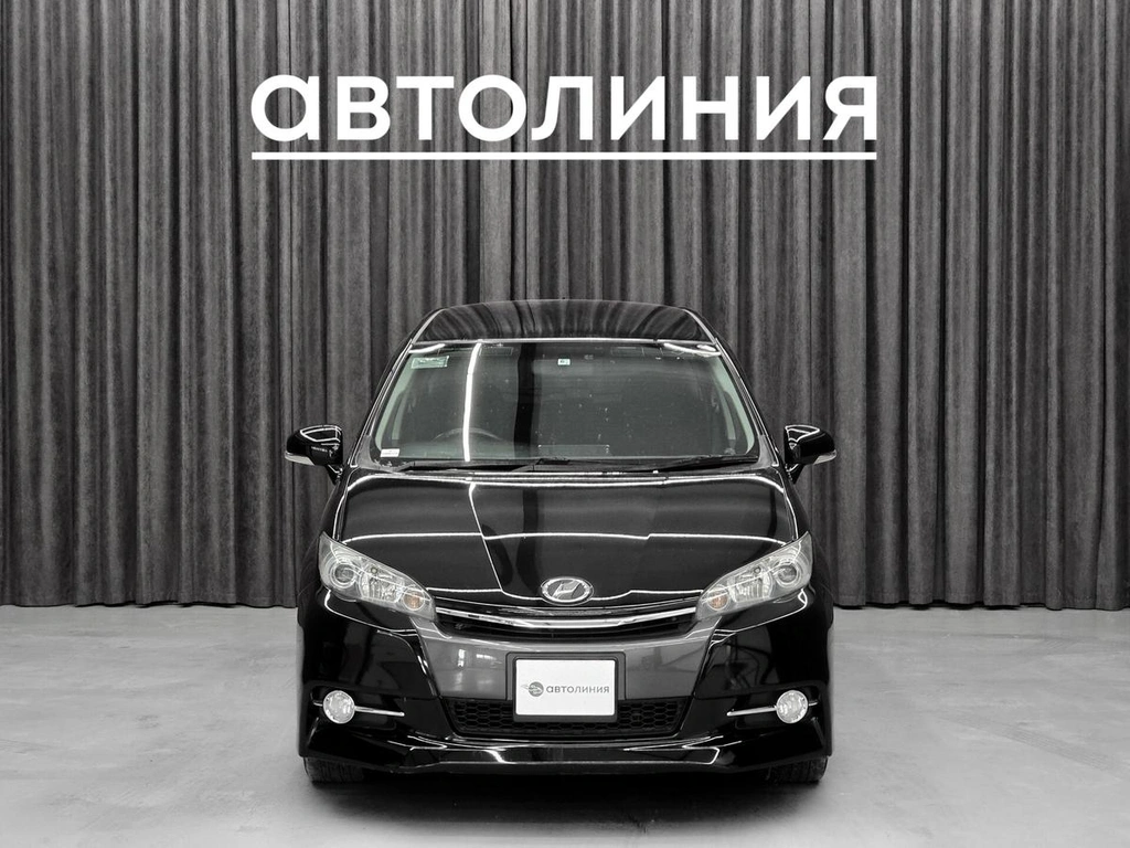 Минивэн Toyota Wish 2012 года, 1340000 рублей, Красноярск