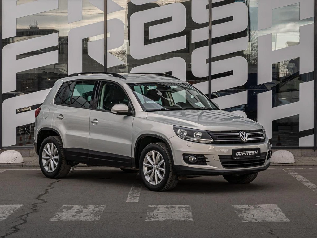 Внедорожник Volkswagen Tiguan 2015 года, 1169000 рублей, Краснодар