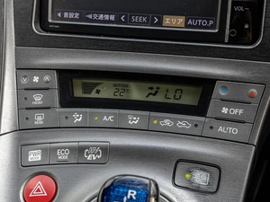 Лифтбек Toyota Prius 2012 года, 1210000 рублей, Краснодар