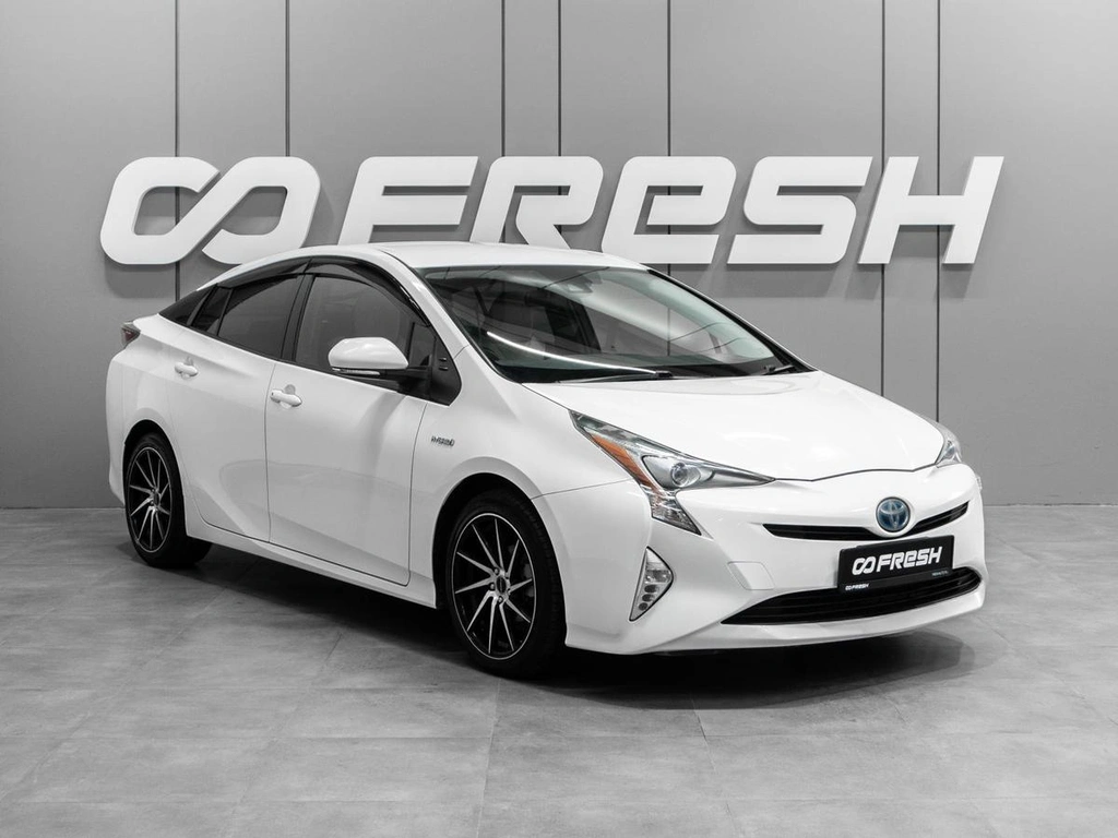 Лифтбек Toyota Prius 2016 года, 1735000 рублей, Тюмень