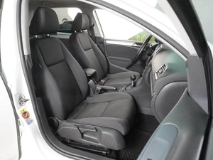 Хетчбэк Volkswagen Golf 2011 года, 749000 рублей, Воронеж