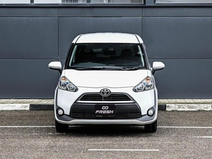 Минивэн Toyota Sienta 2015 года, 1319000 рублей, Кирилловка