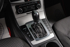 Седан Volkswagen Passat 2011 года, 1099000 рублей, Сургут