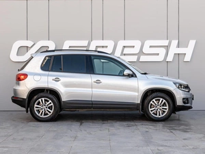 Внедорожник Volkswagen Tiguan 2015 года, 1490000 рублей, Краснодар