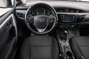 Седан Toyota Corolla 2013 года, 1349000 рублей, Красноярск