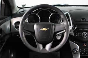 Седан Chevrolet Cruze 2013 года, 809000 рублей, Сургут