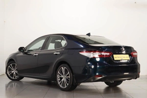 Седан Toyota Camry 2020 года, 2829000 рублей, Челябинск