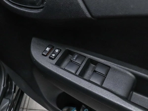 Хетчбэк Toyota Ractis 2011 года, 790000 рублей, Красноярск