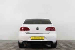 Седан Volkswagen Passat 2013 года, 1179000 рублей, Сургут