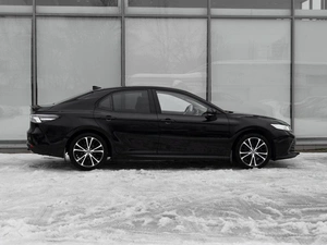 Седан Toyota Camry 2020 года, 3200000 рублей, Тверь
