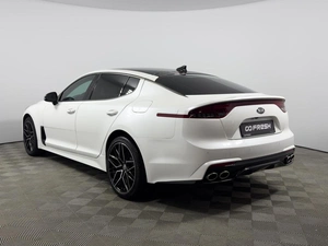 Лифтбек Kia Stinger 2021 года, 3239900 рублей, Казань