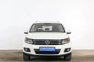Внедорожник Volkswagen Tiguan 2013 года, 1349000 рублей, Тюмень