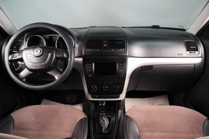 Внедорожник Skoda Yeti 2013 года, 729000 рублей, Тюмень