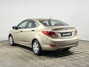 Седан Hyundai Solaris 2012 года, 619900 рублей, Казань