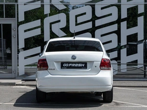 Седан Volkswagen Polo 2015 года, 720000 рублей, Волгоград