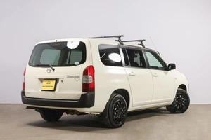 Универсал Toyota Probox 2017 года, 1239000 рублей, Новосибирск