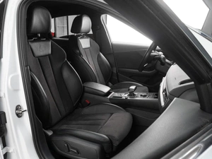 Седан Audi A4 2018 года, 2729000 рублей, Тюмень