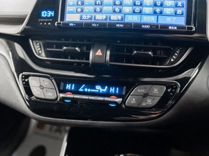 Внедорожник Toyota C-HR 2018 года, 1950000 рублей, Красноярск