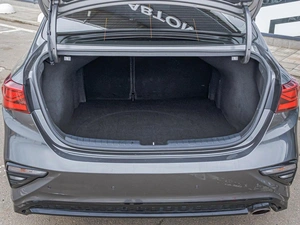 Седан Kia Cerato 2019 года, 1899000 рублей, Краснодар