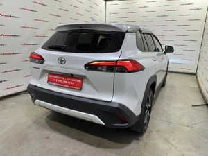 Внедорожник Toyota Corolla Cross 2024 года, 2890000 рублей, Красноярск